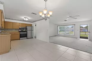 7408 Santa Rosa Pkwy, Fort Pierce, FL 34951 - Photo 5