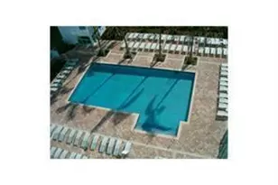 31 SE 5th St, Miami, FL 33131 - Photo 5