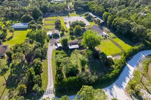 851 Hyde Park Rd, Loxahatchee Groves, FL 33470 - Photo 3