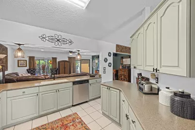 686 SW Hoffenberg Avenue, Port Saint Lucie, FL 34953 - Photo 15