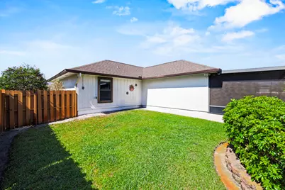 686 SW Hoffenberg Avenue, Port Saint Lucie, FL 34953 - Photo 37
