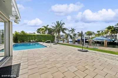 2433 NE 24th Street, Lighthouse Point, FL 33064 - Photo 15