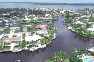 1694 SW Boatswain Pl, Palm City, FL 34990 - Photo 7