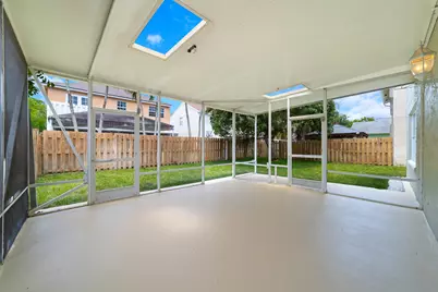 1062 Fairfax Cir W, Boynton Beach, FL 33436 - Photo 33