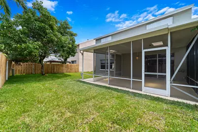 1062 Fairfax Cir W, Boynton Beach, FL 33436 - Photo 35