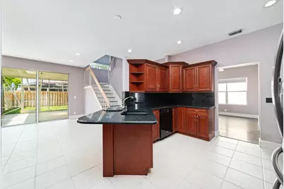 1062 Fairfax Cir W, Boynton Beach, FL 33436 - Photo 15