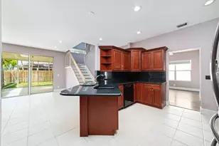 1062 Fairfax Cir W, Boynton Beach, FL 33436 - Photo 15