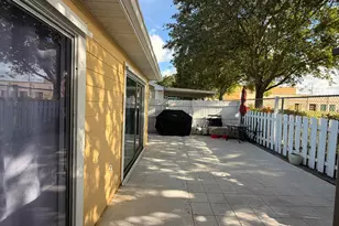 1530 Royal Forest Ct, West Palm Beach, FL 33406 - Photo 9