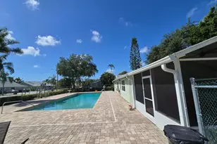 1530 Royal Forest Ct, West Palm Beach, FL 33406 - Photo 41