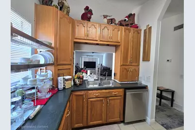 1530 Royal Forest Court, West Palm Beach, FL 33406 - Photo 9