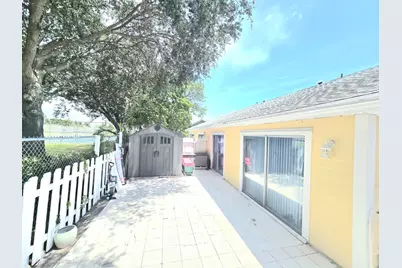 1530 Royal Forest Court, West Palm Beach, FL 33406 - Photo 31