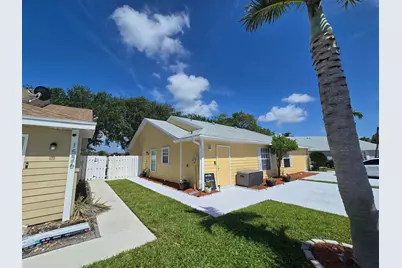 1530 Royal Forest Court, West Palm Beach, FL 33406 - Photo 5