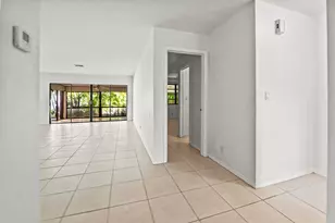 329 Knob Hill Blvd, Boca Raton, FL 33431 - Photo 7