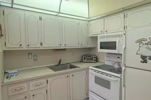 113 E Waltham E, West Palm Beach, FL 33417 - Photo 5