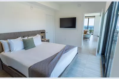 580 72nd Street #1102, Miami Beach, FL 33141 - Photo 9
