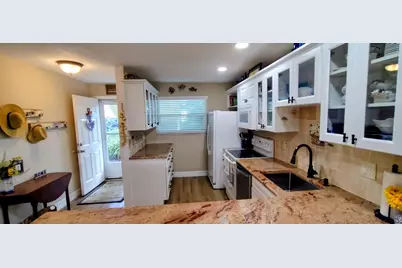 1351 Bayshore Drive #108, Fort Pierce, FL 34949 - Photo 9