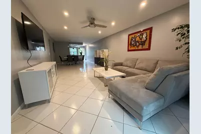 2402 Antigua Circle #D1, Coconut Creek, FL 33066 - Photo 5