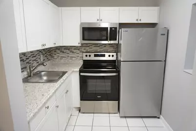294 Chatham O, West Palm Beach, FL 33417 - Photo 3