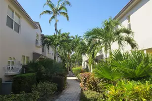 1900 Oceanwalk Ln, Lauderdale by the Sea, FL 33062 - Photo 25