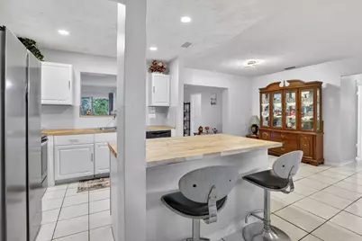 1411 NW 89th Avenue, Pembroke Pines, FL 33024 - Photo 9