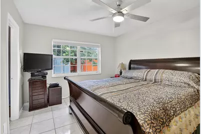 1411 NW 89th Avenue, Pembroke Pines, FL 33024 - Photo 19