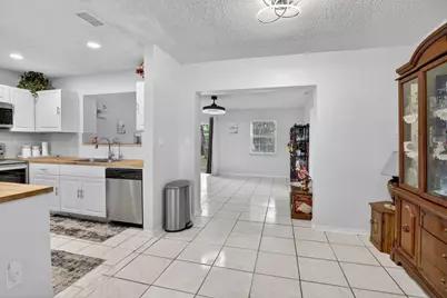 1411 NW 89th Avenue, Pembroke Pines, FL 33024 - Photo 5