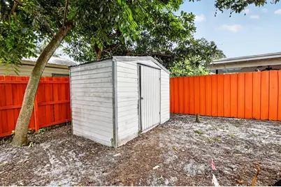 1411 NW 89th Avenue, Pembroke Pines, FL 33024 - Photo 37