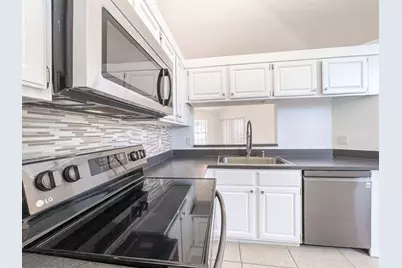 252 Moccasin Trail W, Jupiter, FL 33458 - Photo 11