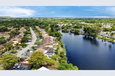 4357 NW 6 Avenue, Deerfield Beach, FL 33064 - Photo 11