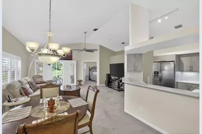 2097 Bonisle Circle, Riviera Beach, FL 33418 - Photo 9