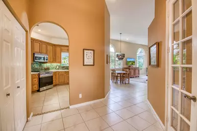 264 Canterbury Drive, Palm Beach Gardens, FL 33418 - Photo 5