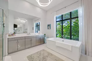 2702 NW 71st Blvd, Boca Raton, FL 33496 - Photo 35