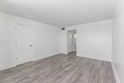 412 Southwind Drive #B2, North Palm Beach, FL 33408 - Photo 25