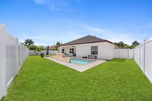 107 Sycamore Dr, Royal Palm Beach, FL 33411 - Photo 43