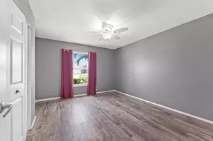 107 Sycamore Dr, Royal Palm Beach, FL 33411 - Photo 19