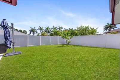 107 Sycamore Drive, Royal Palm Beach, FL 33411 - Photo 41