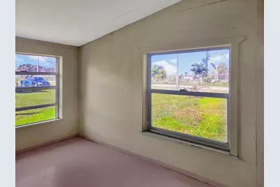 314 Dickson Drive, Fort Pierce, FL 34982 - Photo 5