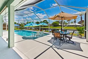 2549 SE Lyman Cir, Port Saint Lucie, FL 34952 - Photo 7
