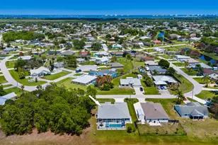 2549 SE Lyman Cir, Port Saint Lucie, FL 34952 - Photo 53