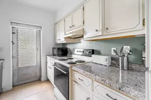 262 SE 9th Ave, Deerfield Beach, FL 33441 - Photo 17