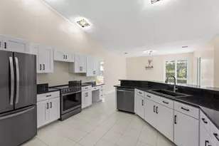 2381 SW Indigo Ln, Port Saint Lucie, FL 34953 - Photo 13