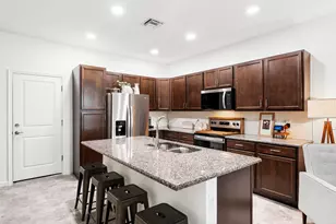 16417 Mirabell Mnr Ln, The Acreage, FL 33470 - Photo 13