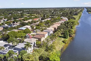 1104 Oakwater Dr, Royal Palm Beach, FL 33411 - Photo 19