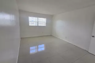15221 NE 6th Ave, Miami, FL 33162 - Photo 11