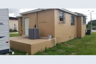 1607 Avenue, Fort Pierce, FL 34950 - Photo 5