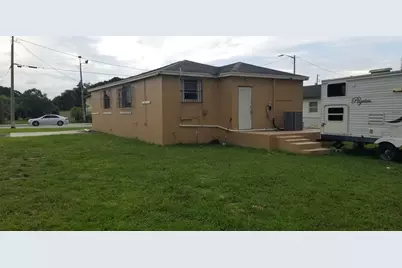 1607 Avenue, Fort Pierce, FL 34950 - Photo 3