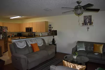1043 Imperial Lake Road, West Palm Beach, FL 33413 - Photo 7