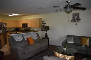 1043 Imperial Lake Rd, West Palm Beach, FL 33413 - Photo 7