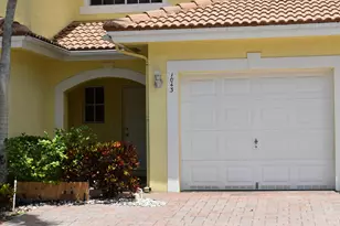 1043 Imperial Lake Rd, West Palm Beach, FL 33413 - Photo 3