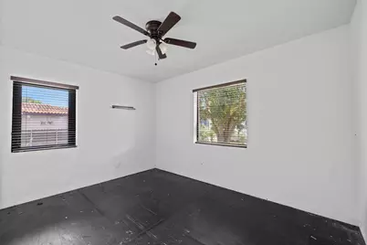 515 NW 88th Street, El Portal, FL 33150 - Photo 13